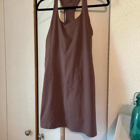 Girlfriend Collective Brown Dress - Picture 1 of 14